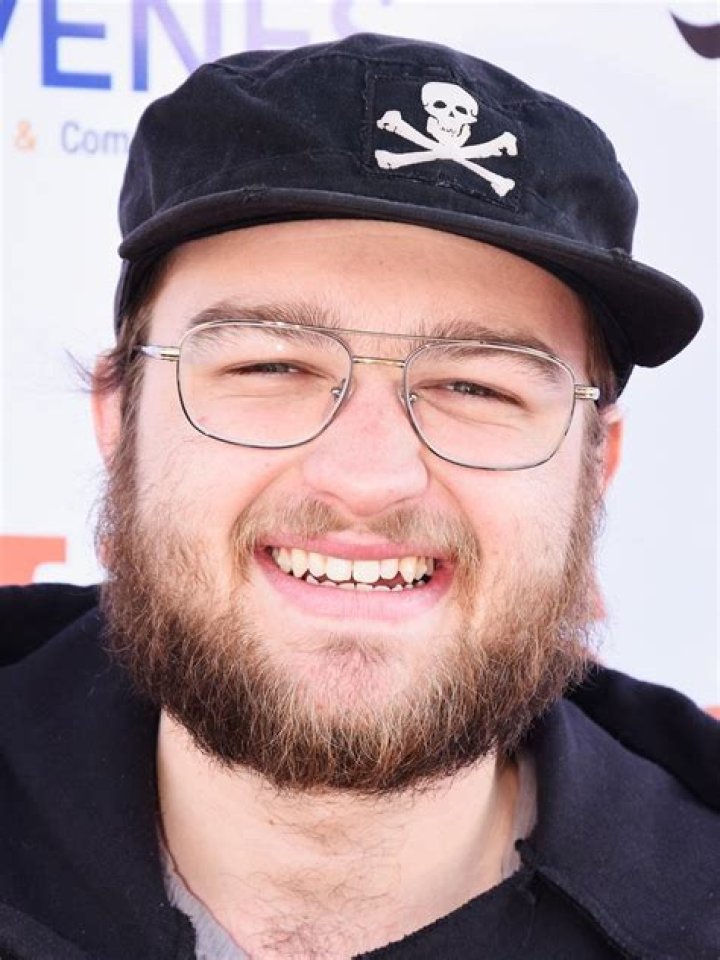 Angus T. Jones Bio (Wiki) 