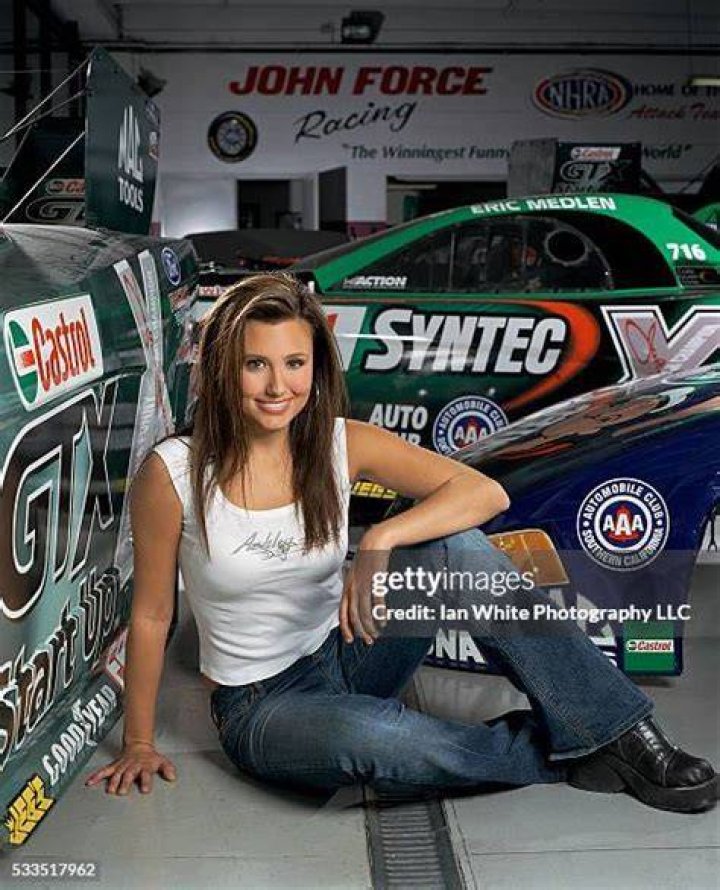 Ashley Force Hood photo 3