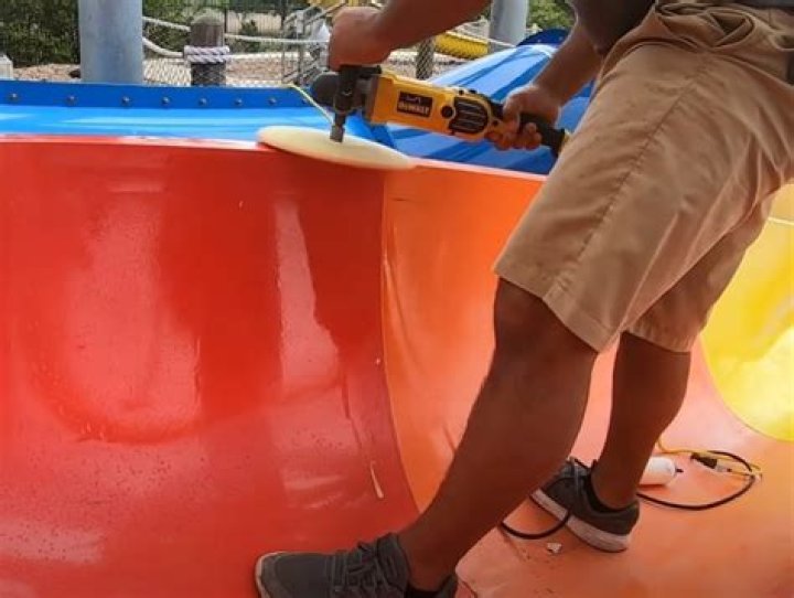 Can you wax a pool slide?