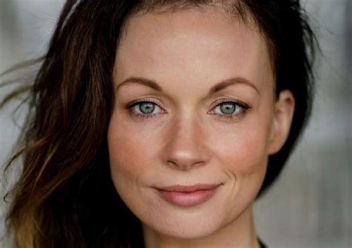 Carolyn Bracken Wikipedia