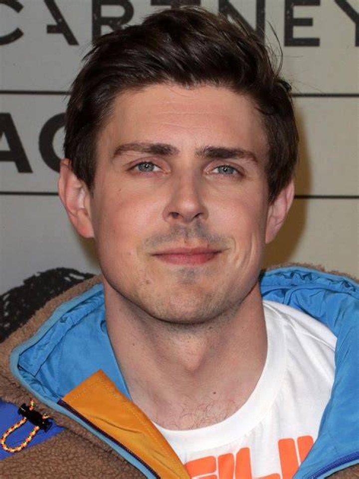 Chris Lowell Bio (Wiki) 