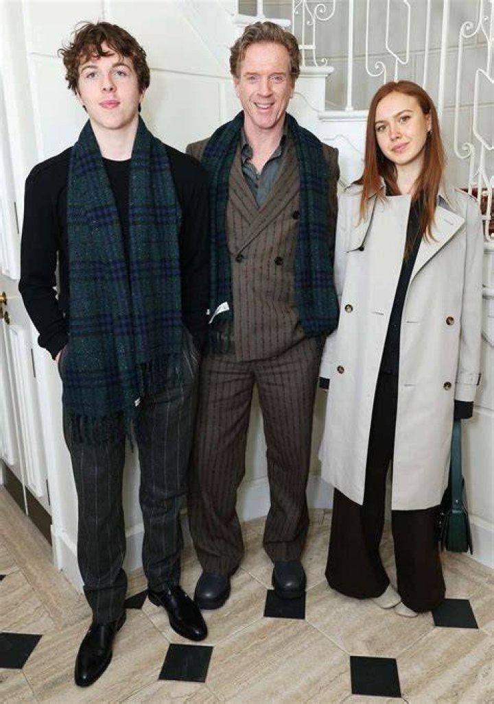 Damian Lewis photo 3