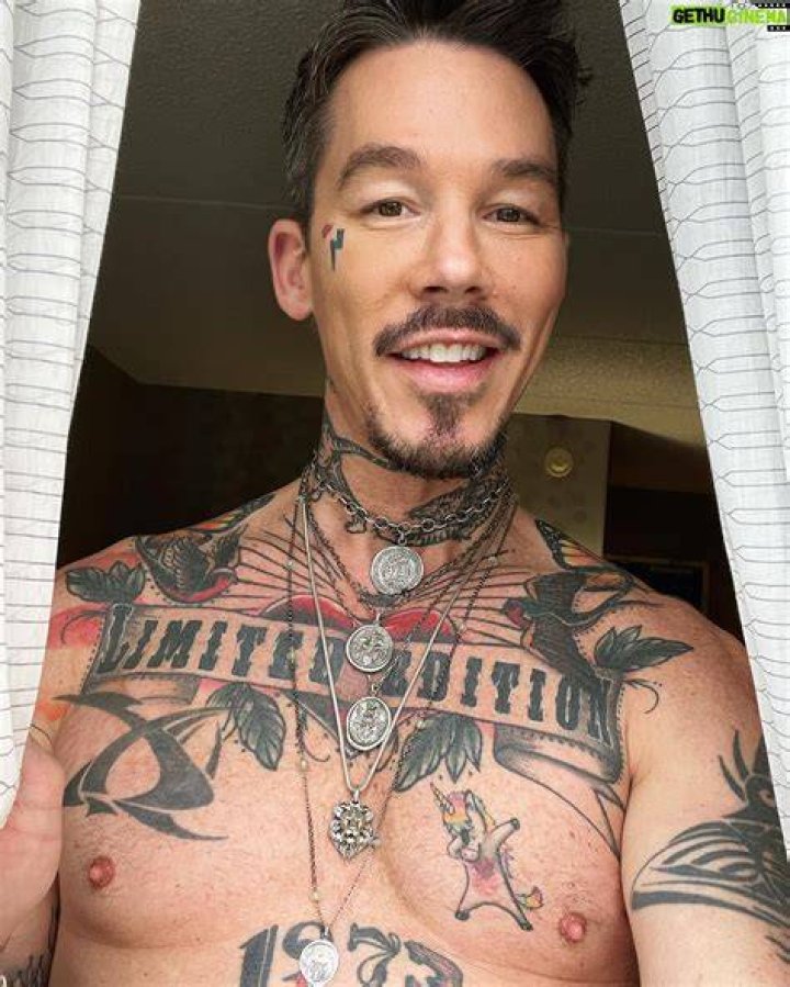 David Bromstad - Age, Family, Bio