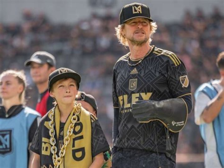 Finn Lindqvist Wilson's parents are not dating anymore.