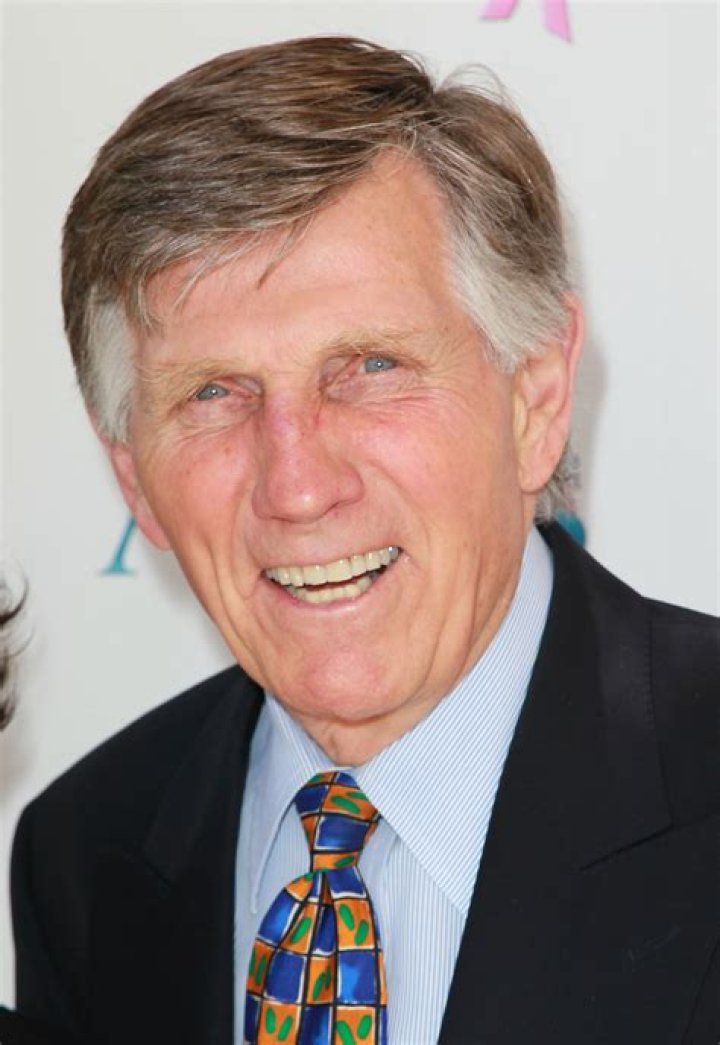 Gary Collins photo 3