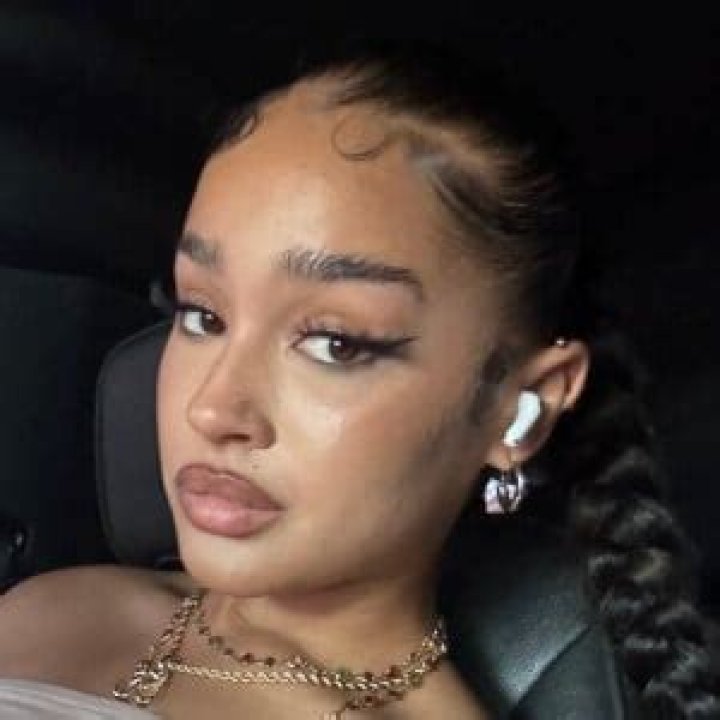 Grace Henderson - Age, Family, Bio