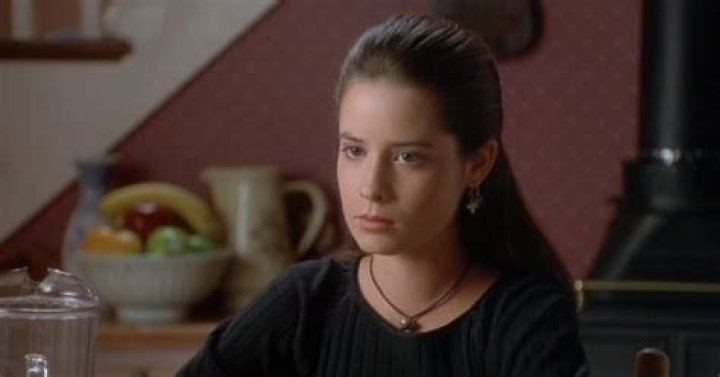 Holly Marie Combs 