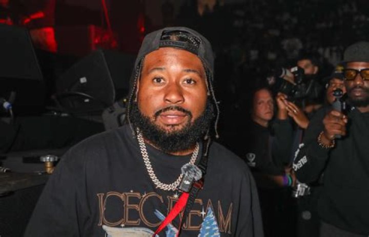 How old is DJ Akademiks?