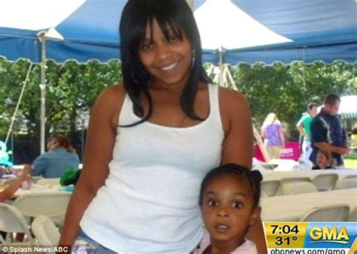 How old is Samani white?