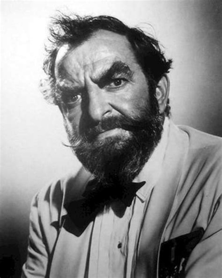 Hugh Griffith photo