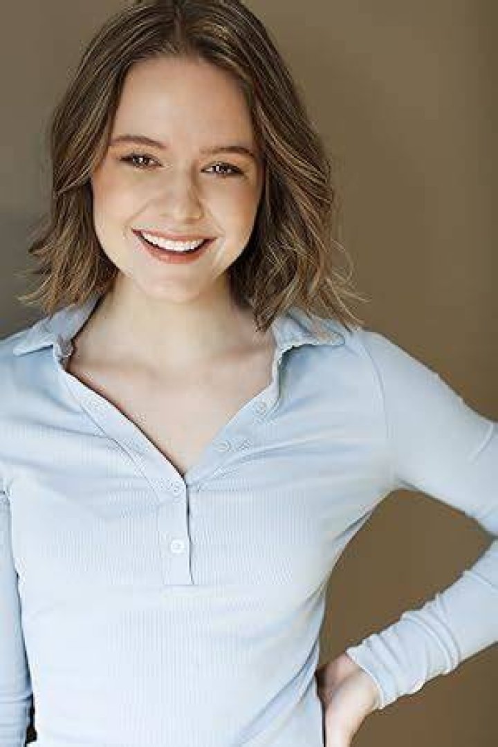 Izabela Vidovic Bio (Wiki) 