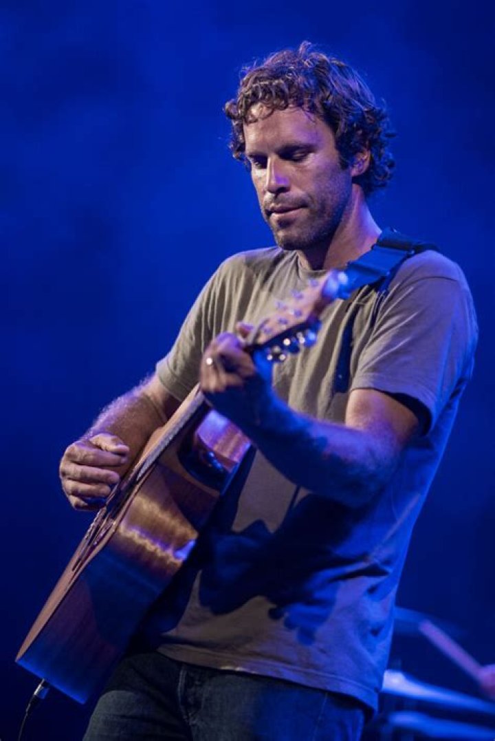 Jack Johnson Bio (Wiki) 