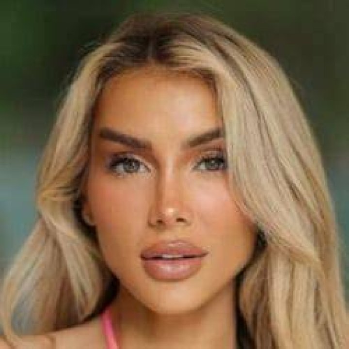 Kalli Locklear - Trivia, Family, Bio
