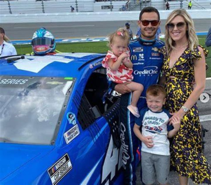 Kyle Larson - Age, Family, Bio