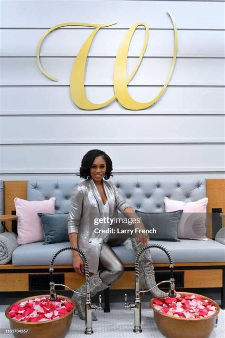 Local TV Personalities Monique Samuels And Robyn Dixon Host DSW's Grand Opening Of W Nail Bar In The D.C. Area