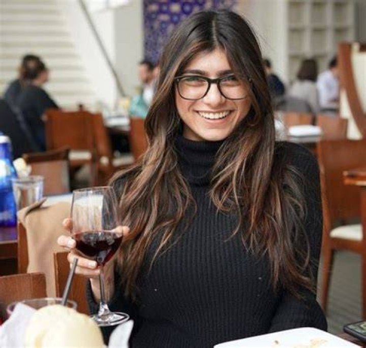 Mia Khalifa - Age, Family, Bio