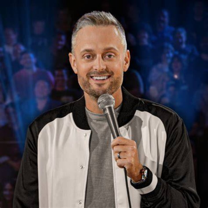 Nate Bargatze photo