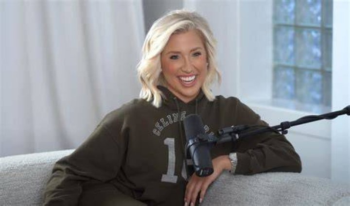 Savannah Chrisley is Single or Dating Someone? Know The Relationship And Other Dating Affairs!!! Savannah Chrisley is Single or Dating Someone? Know The Relationship And Other Dating Affairs!!!