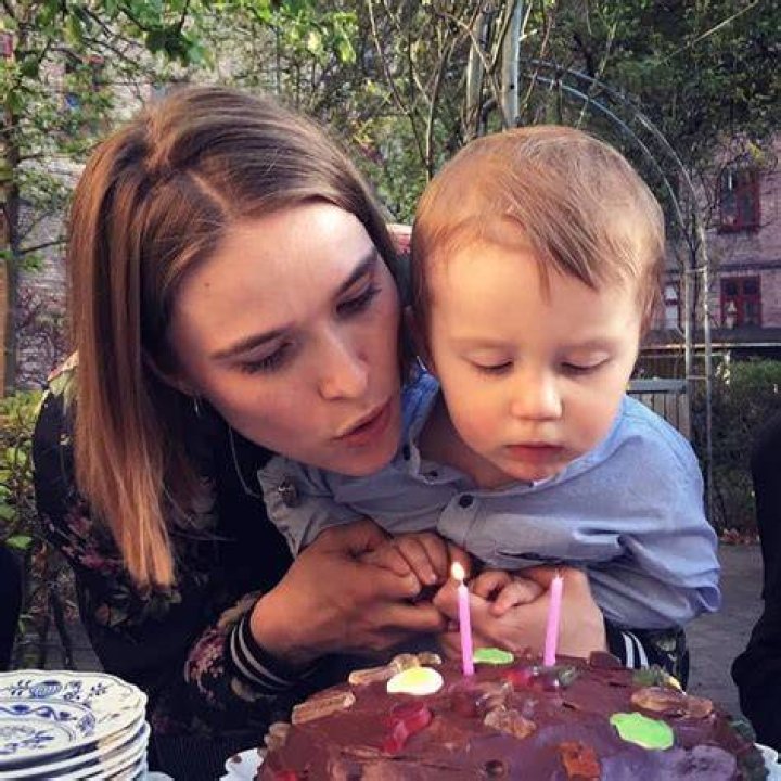 Simon Sears - Age, Family, Bio