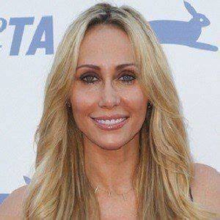Tish Cyrus Bio (Wiki) 