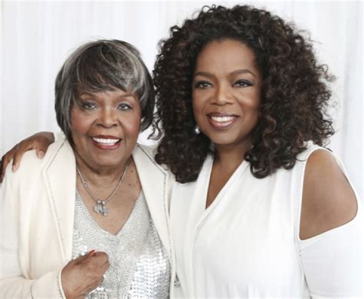 How Many Siblings does Oprah Winfrey have? 2 Vernita Lee's Family Tree