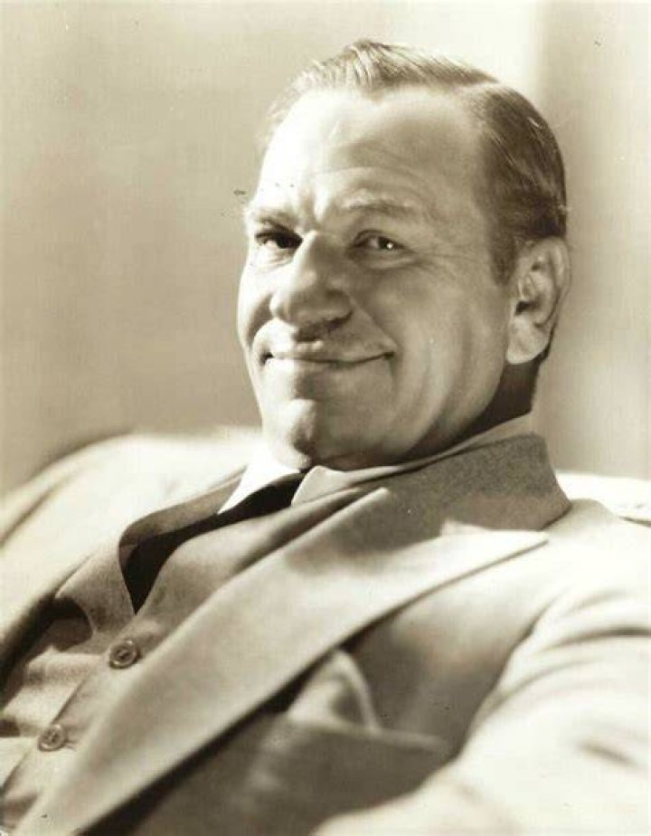 Wallace Beery photo 3