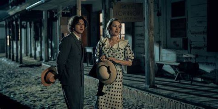 When and Where Does Forgotten Love Take Place?