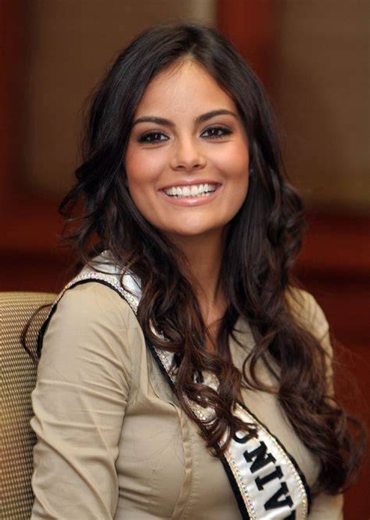 Ximena Navarrete Bio (Wiki) 