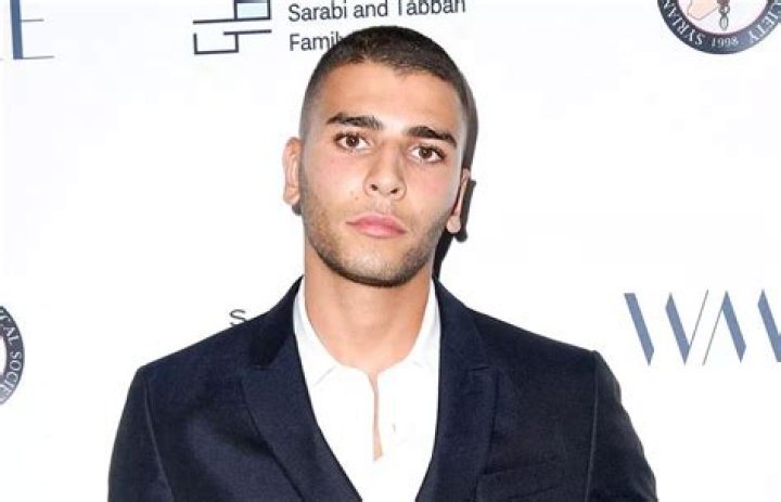Younes Bendjima Bio (Wiki) 